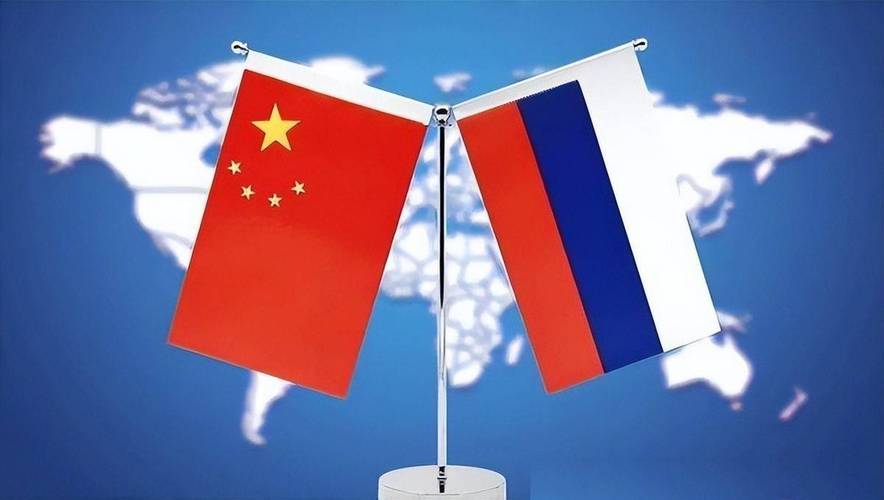 旗帜与旗子 飘扬在风中的文化与象征